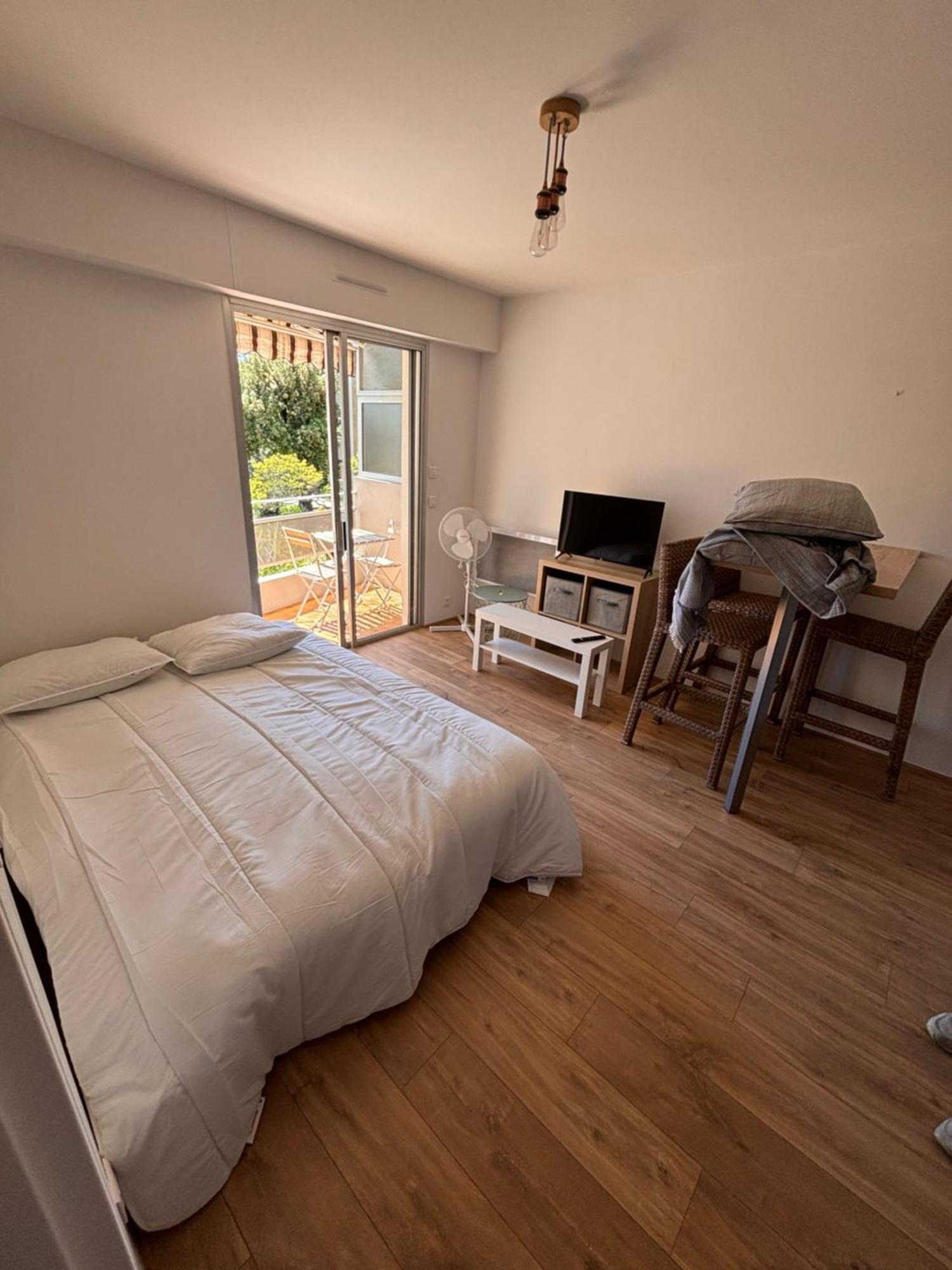 Beau Studio 300 M De La Plage Avec Parking Apartamento La Ciotat Exterior foto